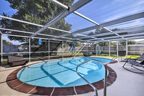 Regency Park Casa | Family Home with Lanai and Yard in Port Richey!