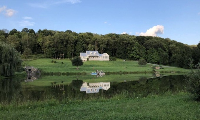 Pine Plains Casa | Family Home with pond, beautiful views and stunning sunsets