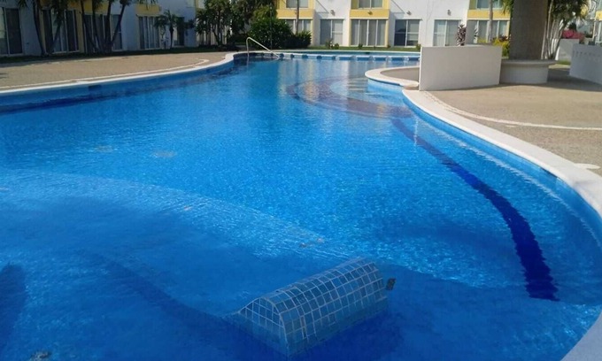 Diamante Casa | Casa de ambiente familiar, cerca de playa, tiendas y del aeropuerto.