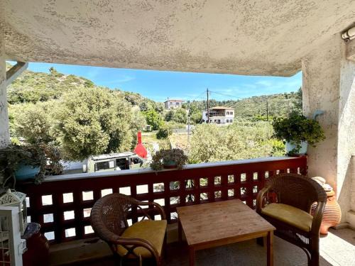 Mola Kalyva Apartamento | Family House in Mola Kaliva