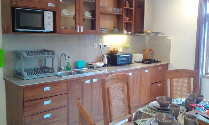 Labuan Bajo Casa | Casa familiar en zona tranquila de la ciudad