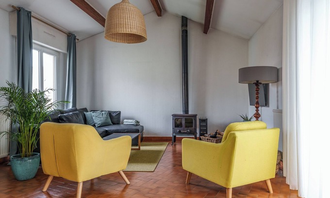Ballan-Mire Casa | Family house with garden and terrace near Lake Joué, sleeps 8 / 4 bedrooms