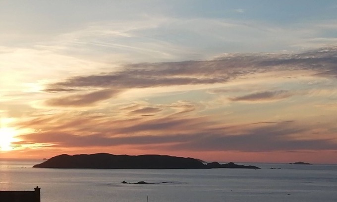 Trelevern Casa | Family house with beautiful sea view 300 meters from the beach.