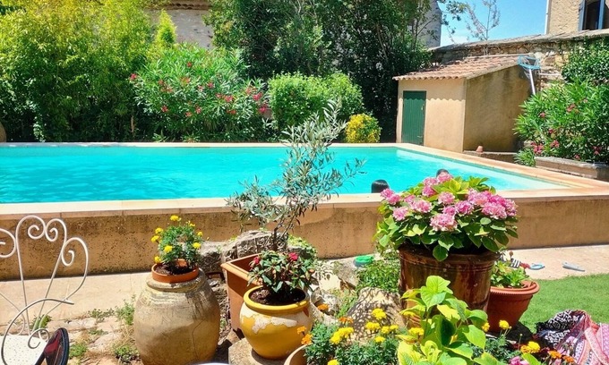 Pouzilhac Casa | Family house with swimming pool in a charming village