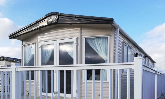 Truro Casa | Family owned static caravan on Newperran Holiday Resort.