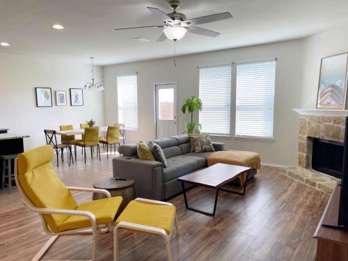 Little Elm Casa | Family Perfect with Fireplace Vacation Home