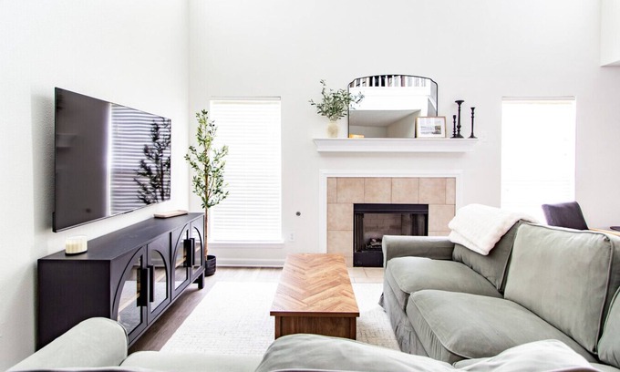 Olive Branch Casa | Family & Pet Friendly Hideaway | Game Loft + Private Yard