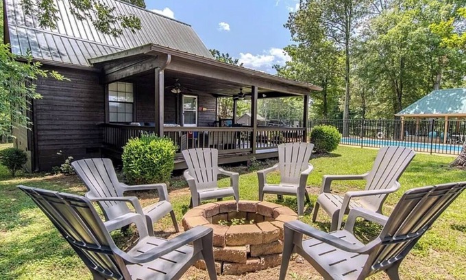 Counce Casa | Family & Pet Friendly Cozy Cabin 5 mins from Sportsman’s