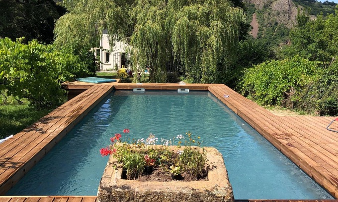 Chamalieres-sur-Loire Cabaña | Casa renovada con piscina y jardín en Chamalières-sur-Loire