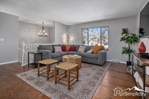 Northwest Arvada Casa | Family Retreat W Deck & Fenced Yard