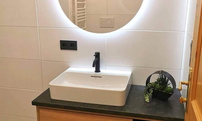 Koppl Otro | Family room, shower, WC, mountain side - Schusterbauer