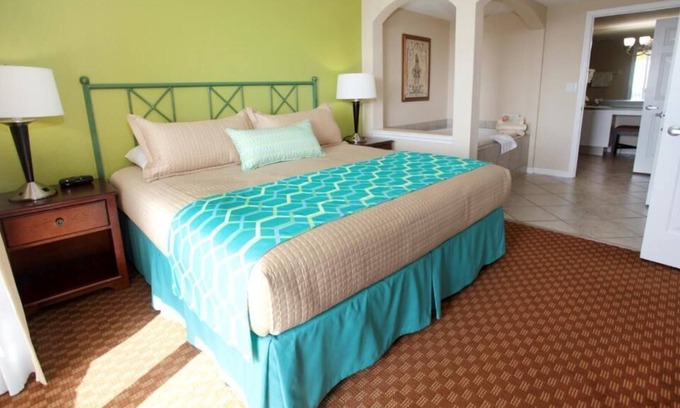 Weston Condominio | Family size Condo, centrally located close to Ft. Lauderdale and from Miami.