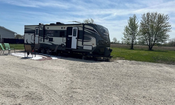 Oak Harbor Casa | Family-sized 2-bedroom RV just outside of Port Clinton