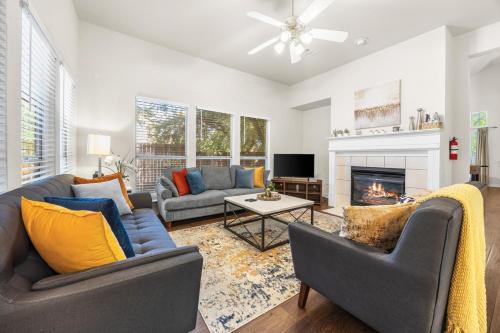Plano Casa | Family-Sized 4BR, Pet-Friendly, Comfort & Cozy Retreat in Plano