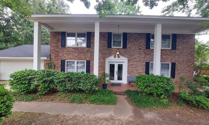 Forest Acres Casa | Family sized comfort near Fort Jackson