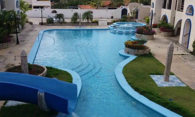 Chichiriviche Apartamento | Family-sized condo with pool and beatiful areas