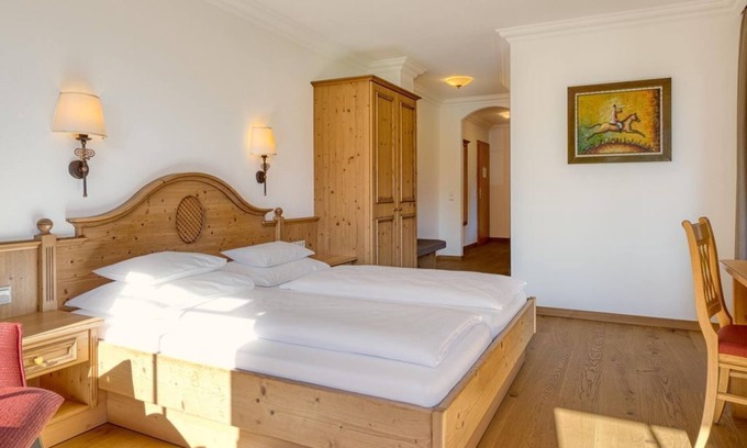 Grossarl Casa | Estudio familiar "KRISTALL" con ventanal - Hotel Kristall