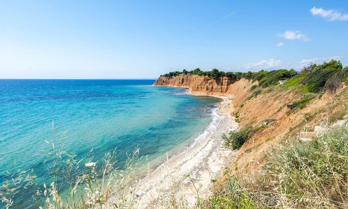 Nea Potidaia Villa | Villa familiar justo en frente de la playa, aislada con vista excepcional