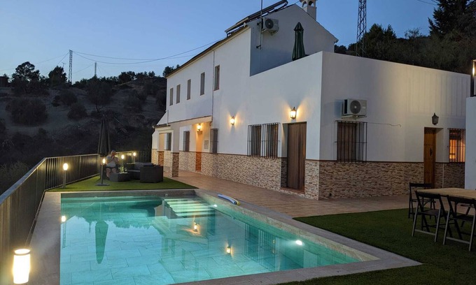 Iznajar Casa | Family Villa with a pool. Sleeps 6 with En-suites.