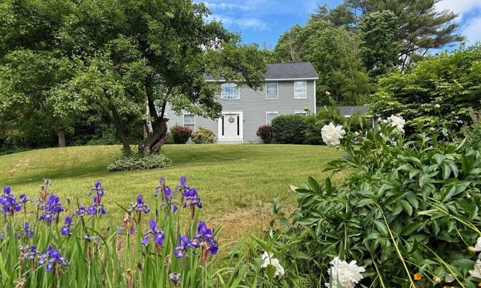 Meredith Casa | Family Waves with beach on Lake Winnipesaukee!