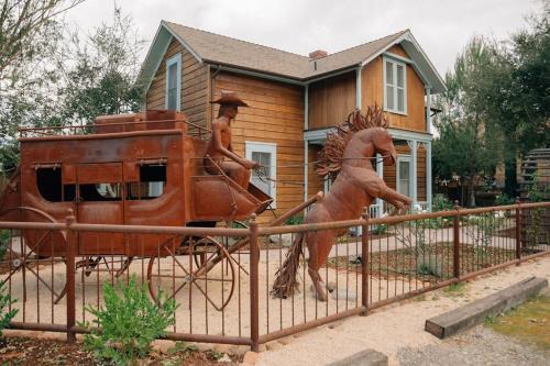 Los Alamos Casa | Famous St Joe's Heritage House of Los Alamos