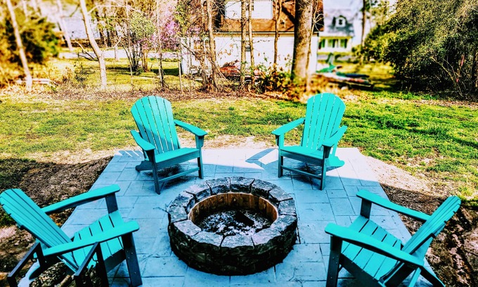 Pointblank Casa | FancyFoxCabin - Luxury @ the Lake, Fire Pit Grill, Boat Ramp, Arcades & Fishing