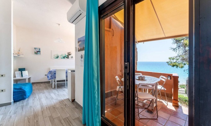 Santa Margherita di Pula Apartamento | Sea view turquoise