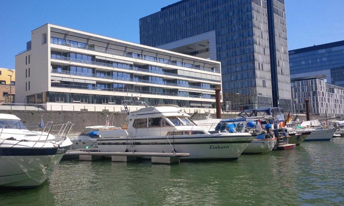 Altstadt-Sued Alquiler De Eote | Fantasie Boot EINHORN