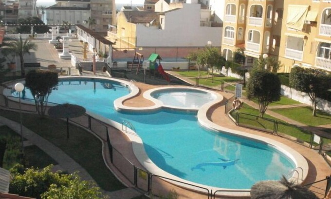Coveta Fuma Casa | Fantástico Adosado de 4 dormitorios cerca de la playa con una piscina comunal