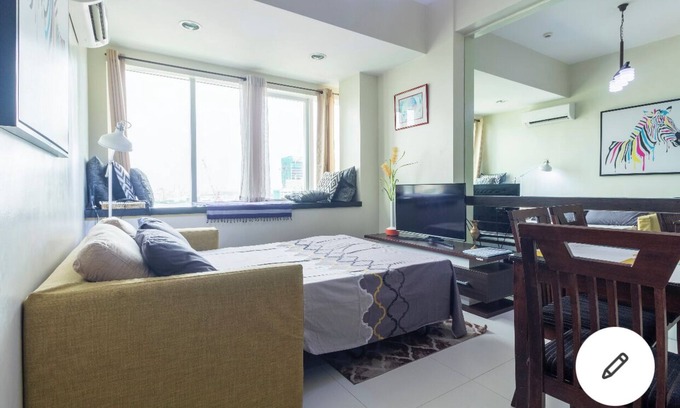 Lahug Condominio | FANTASTIC heart of d city,H-END,AFFDBLE/Spacious/NR AYALA CNTR F/FURNSD-LOW RATE
