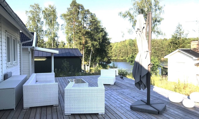 Flemingsberg Casa | Fantastic house with private dock and lake view, 30 Minutes from Stockholm | SE13032