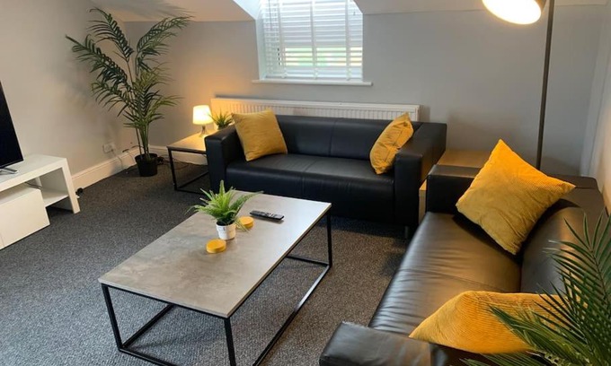 Trafford Apartamento | Fantastic Large 2 X Bedroom Flat, Free Parking