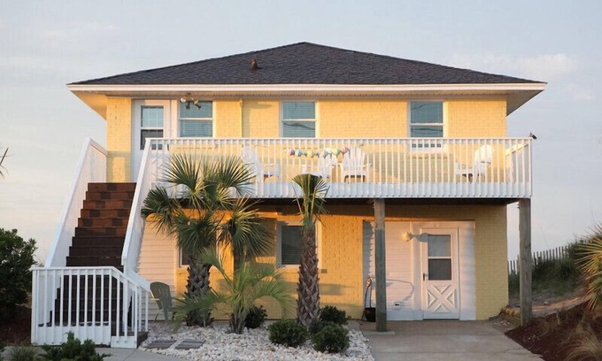 Emerald Isle Cabaña | Fantástica cabaña frente al mar justo en la playa! (¡Mascota amigable!)