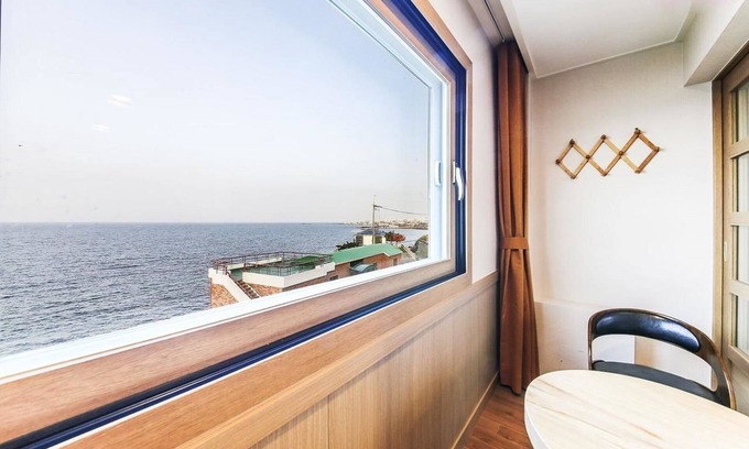 Aewol Hotel | Fantastic Ocean View Sydney Hotel