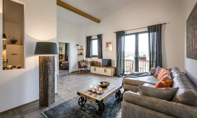 Hart Apartamento | Fantastic "Sonntagshorn" vacation apartment on the Fasanenhöhe horse farm