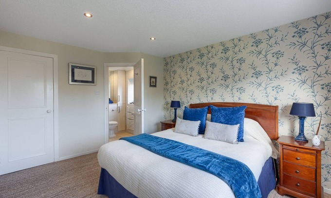 Gleneagles Apartamento | Fantastic top floor apartment next to Gleneagles