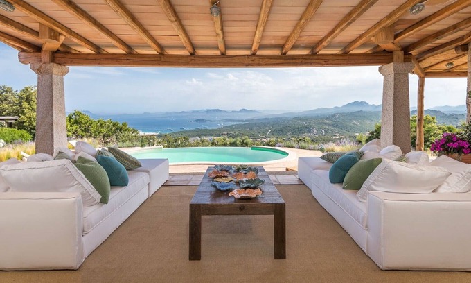 Abbiadori Hotel | VILLA FANTÁSTICA CON UN PANORAMA ÚNICO EN CALA DI VOLPE