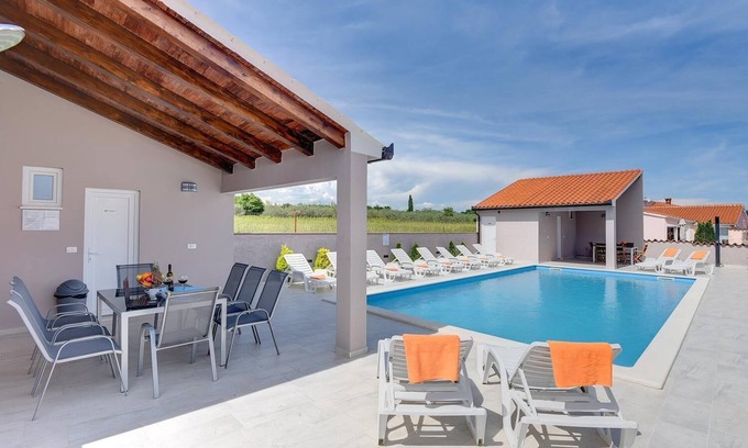 Valtura Casa | Fantástica villa con piscina privada, zona de barbacoa