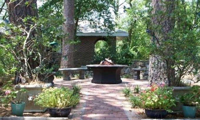 Brenham Cama Y Desayuno | Far View - A Bed & Breakfast Estate