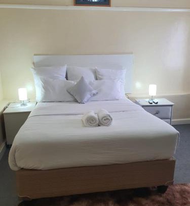 Oudtshoorn Casa | Faranie Guesthouse