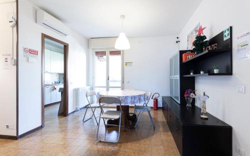 Reggio nell'Emilia Casa | FARE BnB - Room Pappagnocca
