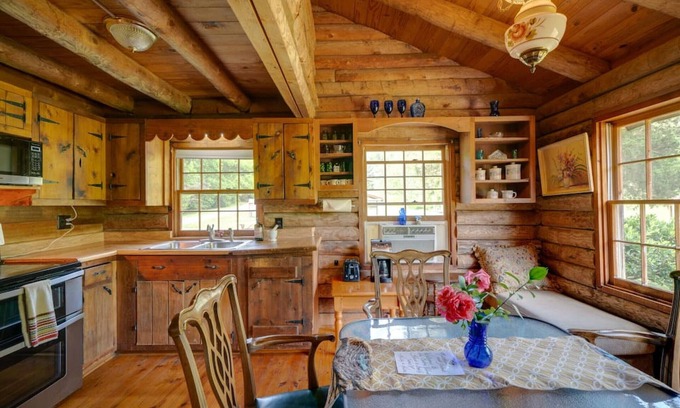 Springfield Cabina | Farm cabin retreat at Kelly’s Jubilee
