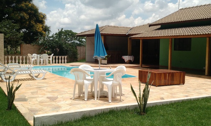 Olimpia Casa | ¡Granja para temporada, 3 suites, piscina, piscina y WIFI, a 10 minutos de los parques!