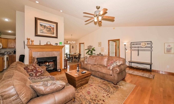 Crossville Casa | Farm House at the Winery in Crossville, TN