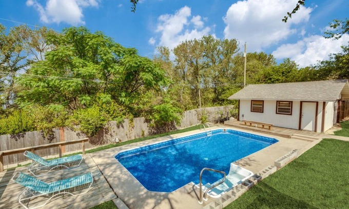 Temple Casa | Farm House with an Amazing Pool in the desirable Western Hills in Temple TX