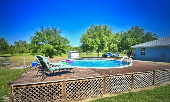 Fedhaven Otro | Farm in Lake Wales, FL - 30min from LegoLand 50miles from Orlando