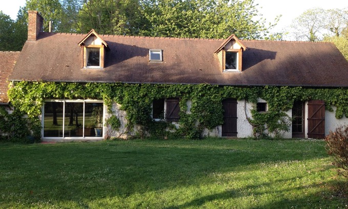 Saint-Mars-d'Outille Cabaña | Granja en el centro de los caballos