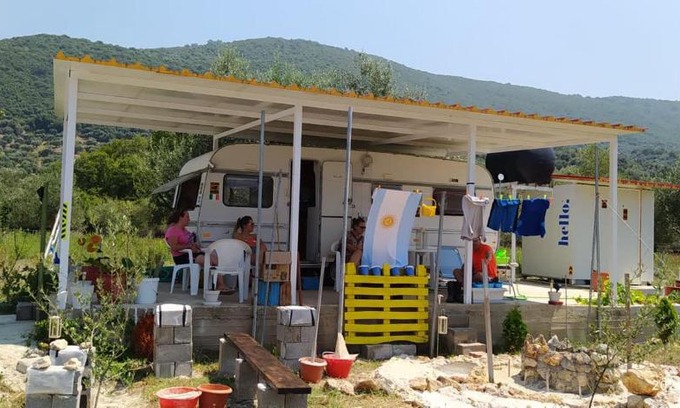Perdika Otro | Farm Karavostasi