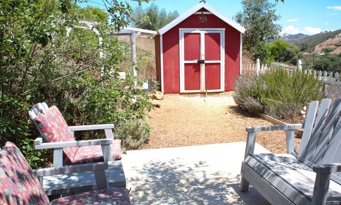 Rainbow CDP Cabaña | Farmstay Bungalow y Hottub