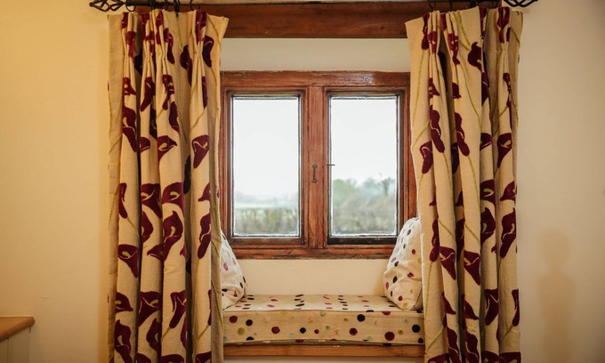 Rhyd-y-clafdy Otro | FARM WING - a house that sleeps 4 guests in 2 bedrooms